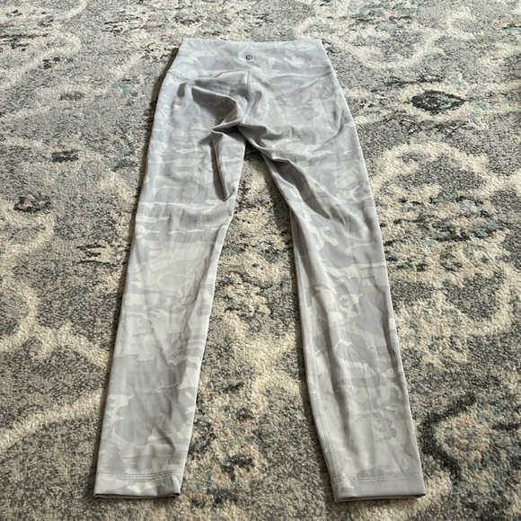 Lululemon Wunder Under High-Rise Tight 25" *Luxtreme - Picture 8 of 10